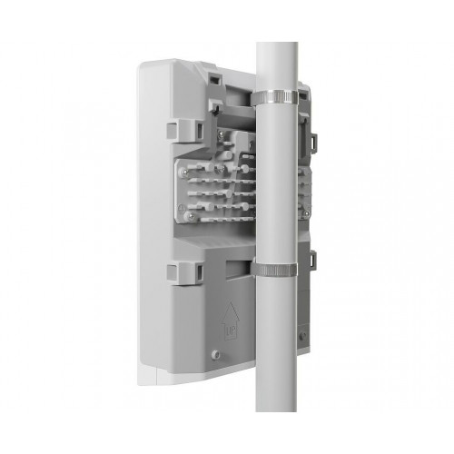 Коммутатор MikroTik CRS318-16P-2S+OUT