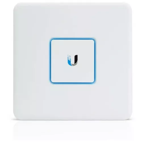 Маршрутизатор Ubiquiti UniFi Security Gateway USG