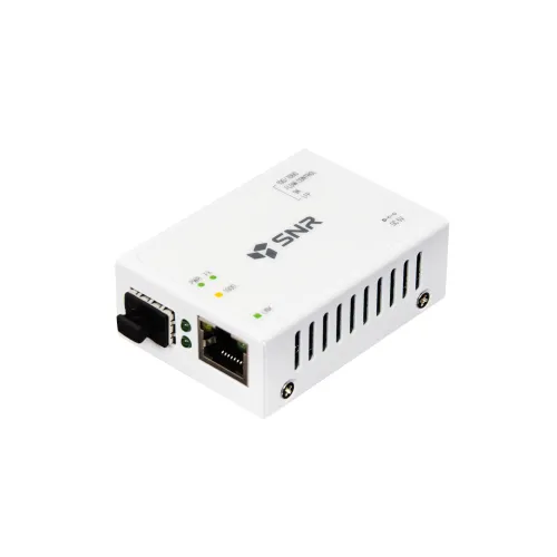 Медиаконвертер 10/100/1000-Base-T / 100/1000Base-FX с SFP-портом