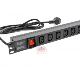 Блок розеток RAPAN-PDU8S-C13 8 гнезд IEC C13, кабель 2м с вилкой Schuko